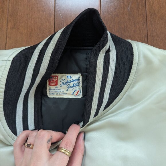 LOS ANGELES RAIDERS VINTAGE SATIN BOMBER JACKET - Picture 7 of 9